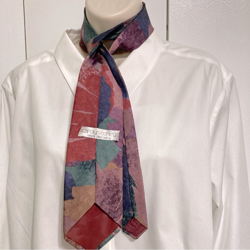 CAROLYN CONLEY Vintage Watercolor Abstract 1992 Tie 3.25 inches Wide - Picture 2 of 6